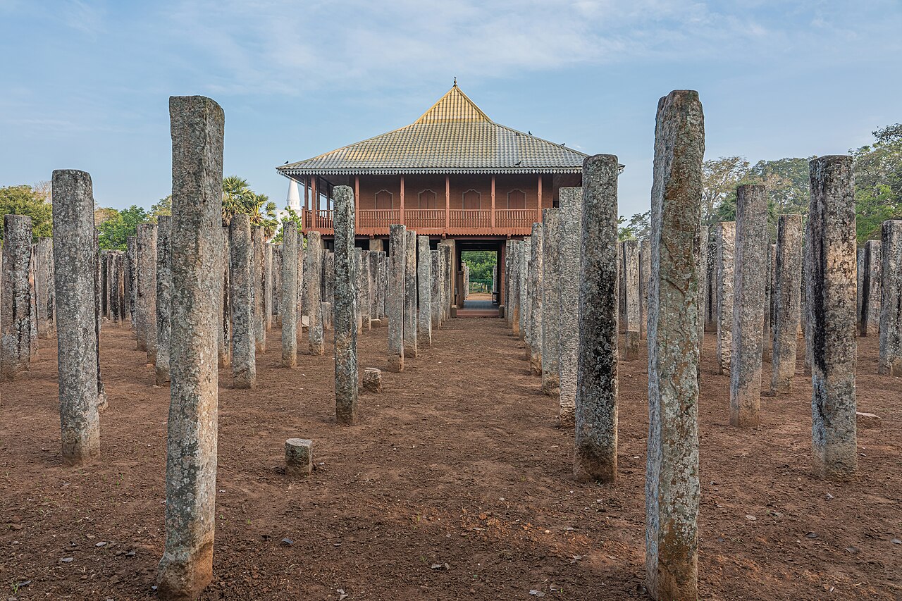 Real photo of the 1,600 stone pillars of Lovamahapaya